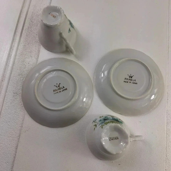 Pamela Japan Saucers and Tea Cups Set Of 2 Blue & White with Flower Design - Picture 4 of 9